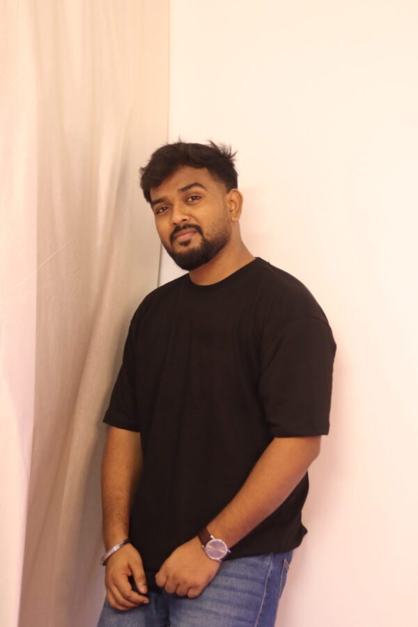 OVERSIZED TSHIRT - Image 4
